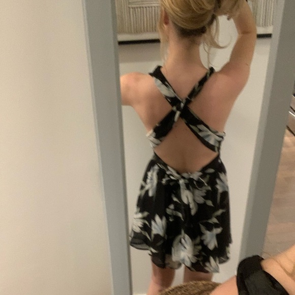 L’ATISE black and floral romper - Picture 9 of 9